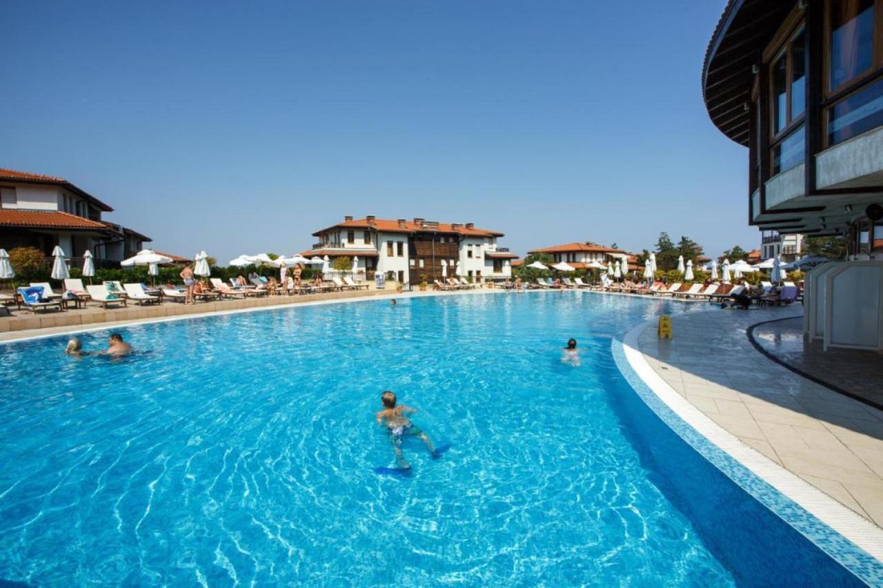 Eve Santa Marina Apartments II - Sea, Pools, Relax Sozopol Exterior photo